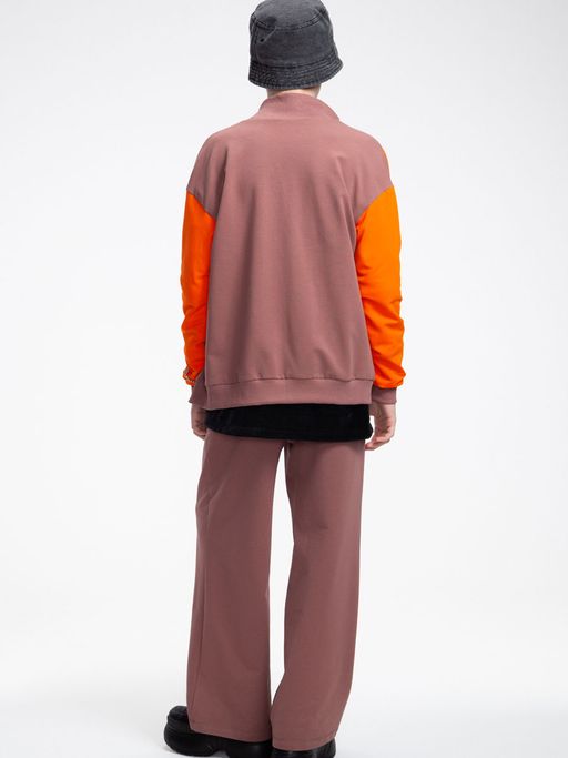 Костюм спортивный