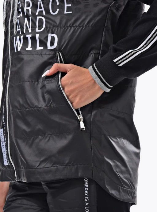 Толстовка из футера комбинированного с принтованной плащевой тканью