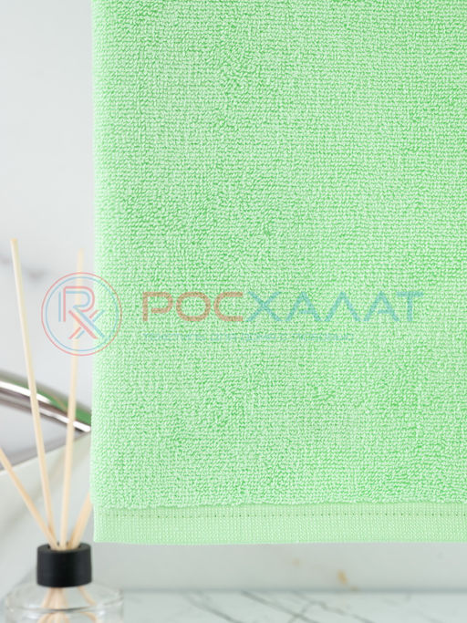 Махровое полотенце без бордюра салатовое ПМ-48 50х90