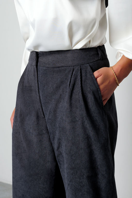 Костюм брючный вельветовый с жилеткой 399GRY