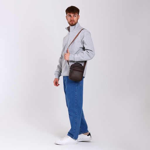 Сумка кросс-боди мужская на молнии, с ручкой, 3 наружных кармана, 17×8.5×20 см, коричневая