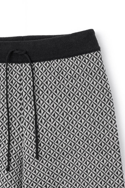 ЕВ 433/ш/черный,слоновая кость брюки жен