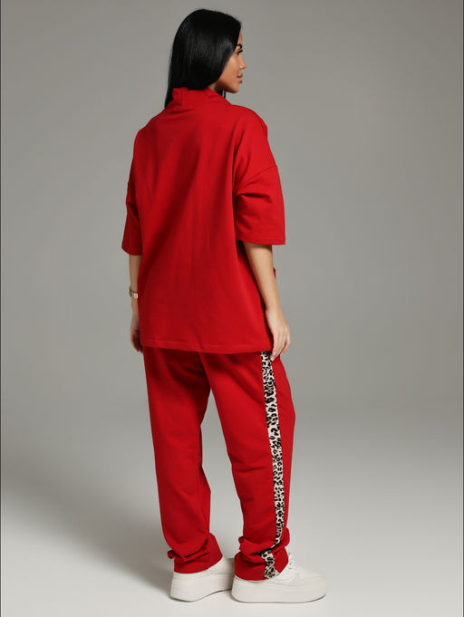 Олимпия костюм женский (алый)