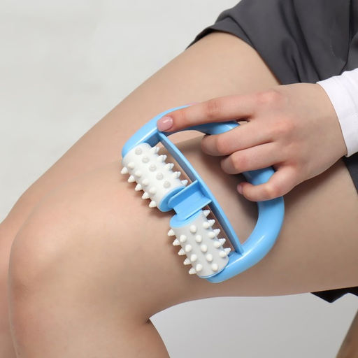 Массажёр «Роллер», с шипами, универсальный, 14×10×5 см, голубой