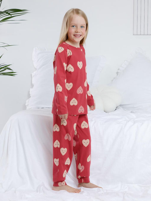 К 1561/спелая вишня,доброе сердце пижама дет