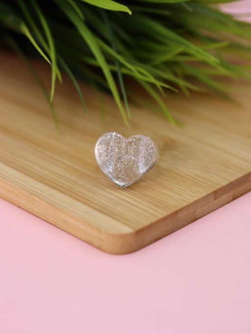 Кольцо акриловое GIRLY "White heart", white (d=1,7 см)