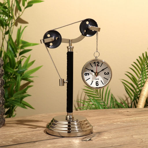 Настольные часы, 32×22 см, диаметр часов 8 см, латунь