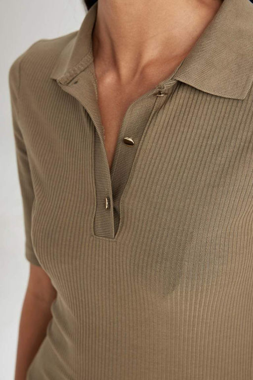 Облегающее платье миди с воротником-поло и бретельками с половиной рукавов - Defacto фото 4