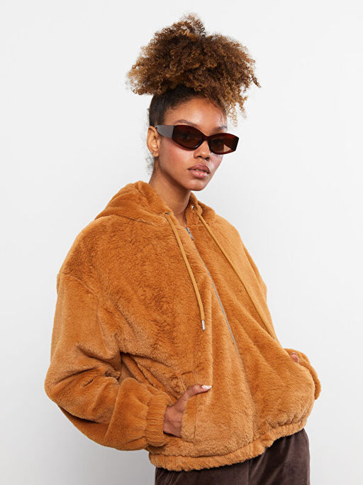 Kap??onlu Kad?n Pel?? Mont