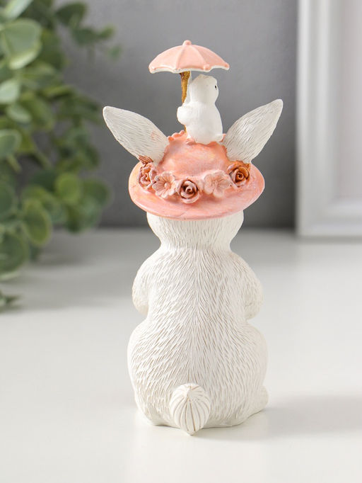 Фигурка полистоун Белая зайка в розовой цветочной шляпке с зонтиком и цыплятами, 14.5 см