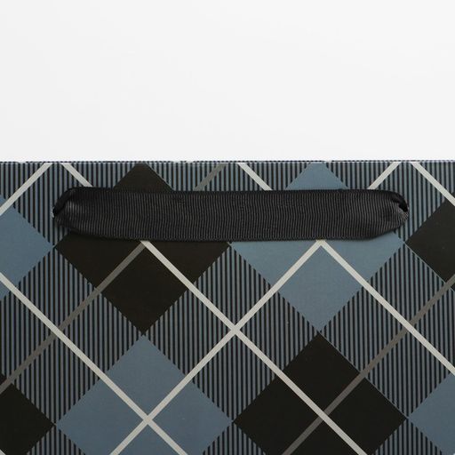 Пакет подарочный ламинированный, упаковка, «Man», L 40 х 31 х 11.5 см