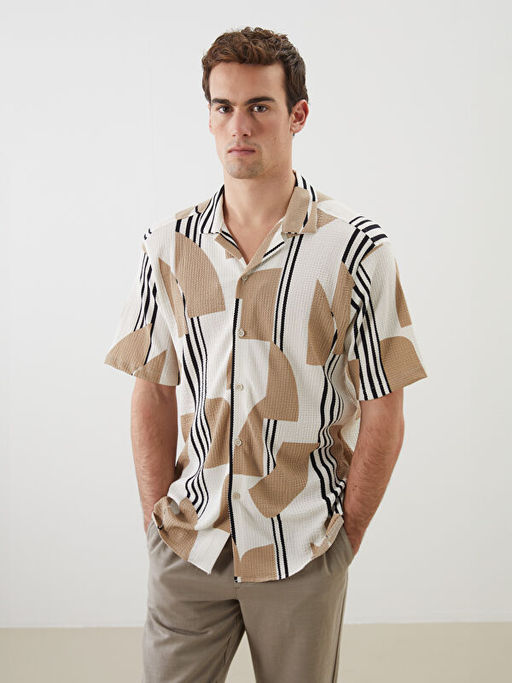 Regular Fit K?sa Kollu Desenli Erkek G?mlek