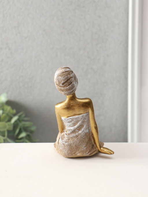 Цена за 2 шт. Сувенир полистоун "Девушка в банном полотенце" 7,5х9х19,5 см