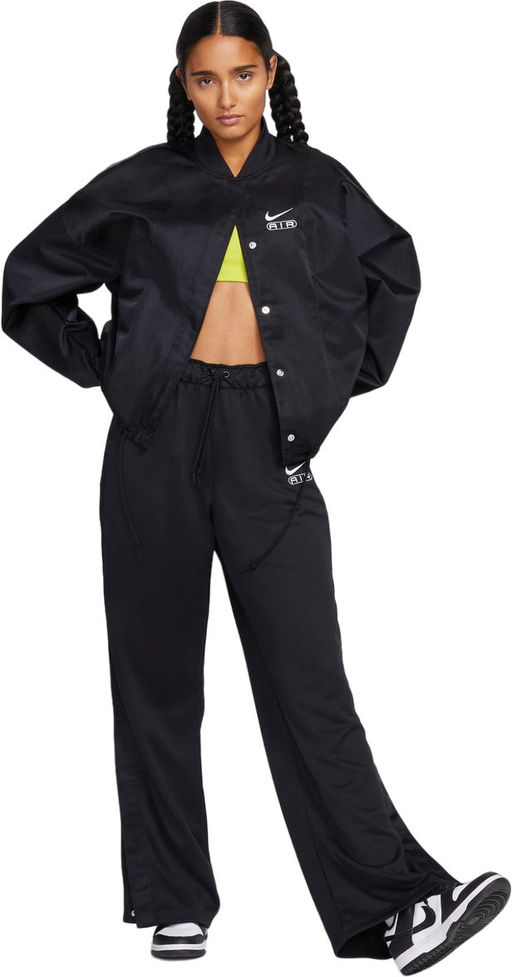 Ветровка женская