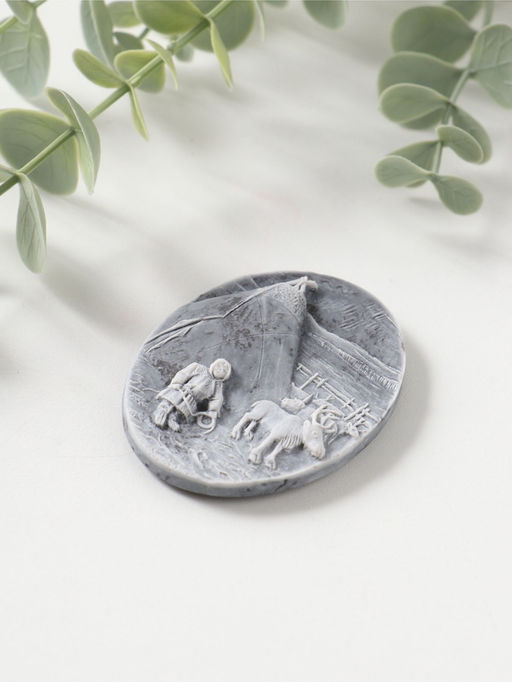 Магнит "У чума" (барельеф), 6,5см