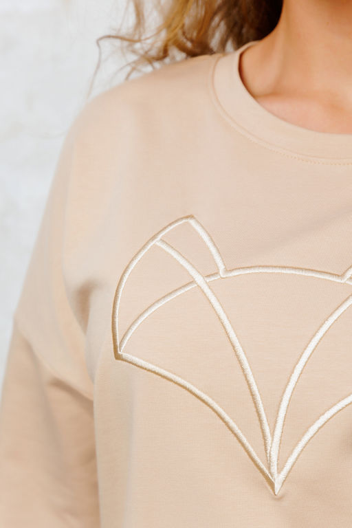 Футболка женская с вышивкой 342BEG