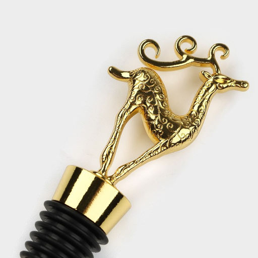 Пробка для бутылки новогодняя Magistro Deer, 12.5 см, цвет золотой - Дорого внимание фото 2