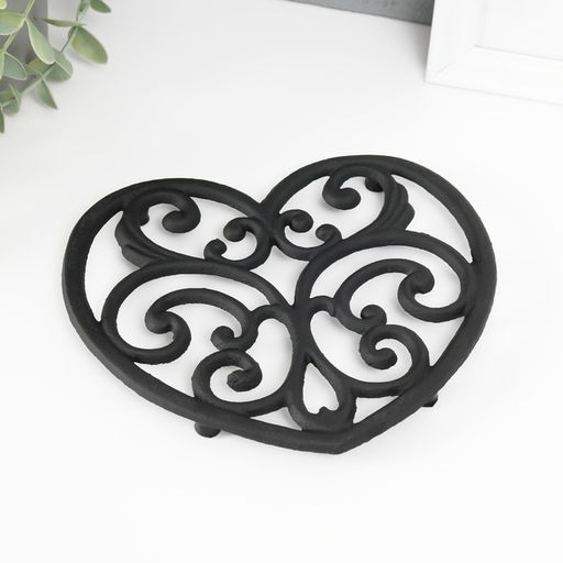Фигурка чугун, подставка под горячее «Ажурное сердце», 16×17×1.5 см
