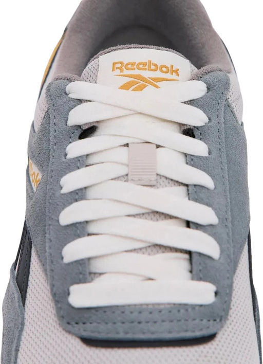 Кроссовки взрослые