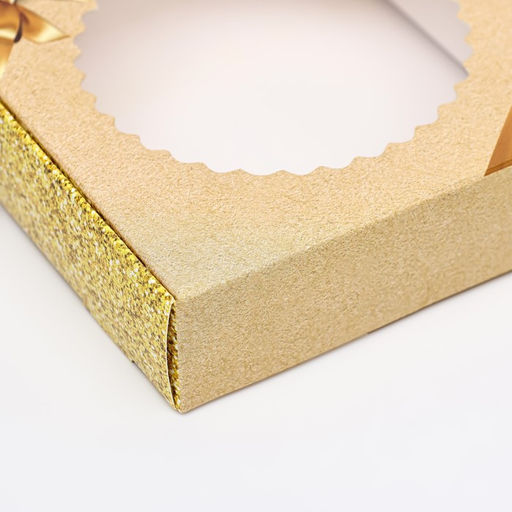 Цена за 2 шт. Коробка сборная с окном, «Золотой бант», 11.5×11.5×3 см