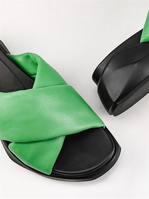 Мюли 301 Terlik Yesil Великаны