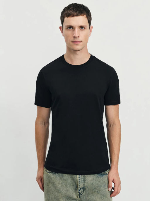 Базовая футболка slim fit / Zarina