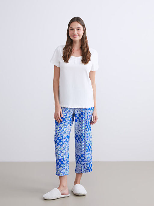 Bisiklet Yaka Desenli Kad?n Kaprili Pijama Tak?m?