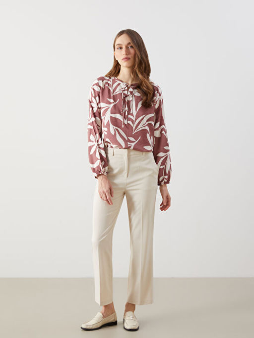 Ba?lamal? Yaka Desenli Kad?n Bluz