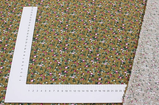 Теплый хлопок Земляничка на оливково-коричневом-2, СОРТ2, ш.1.47м, хлопок-100%, 150гр/м.кв - Купава фото 3