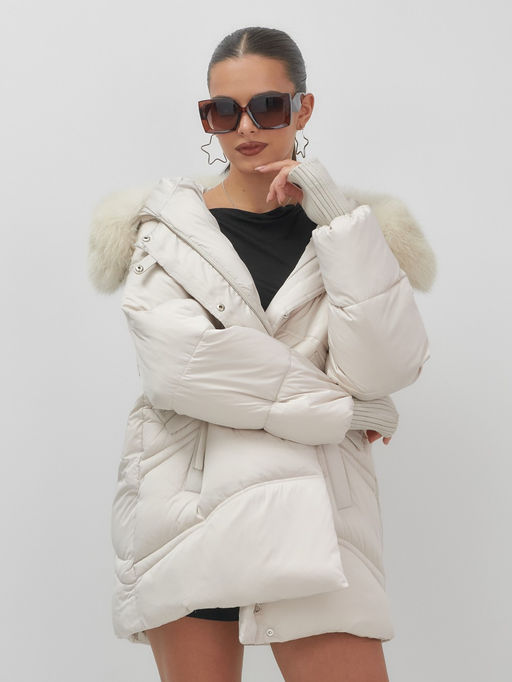 Куртка зимняя женская с мехом и капюшоном тренд бежевого цвета 7737B - Visdeer фото 9