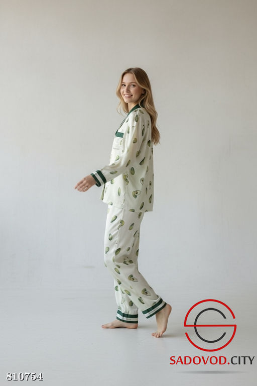 Пижама женского кроя с длинным рукавом