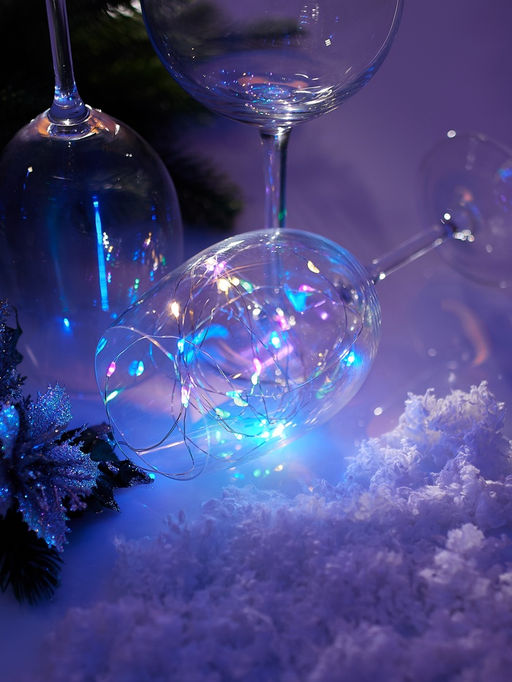 Гирлянда «Нить» 3 м, роса, IP20, серебристая нить. 30 LED, от батареек AG13×3, 3 режима, свечение мульти