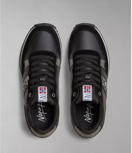 Кроссовки женские