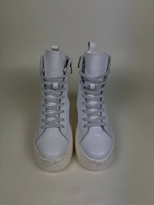 Ботинки 215.warmw. белый уценка