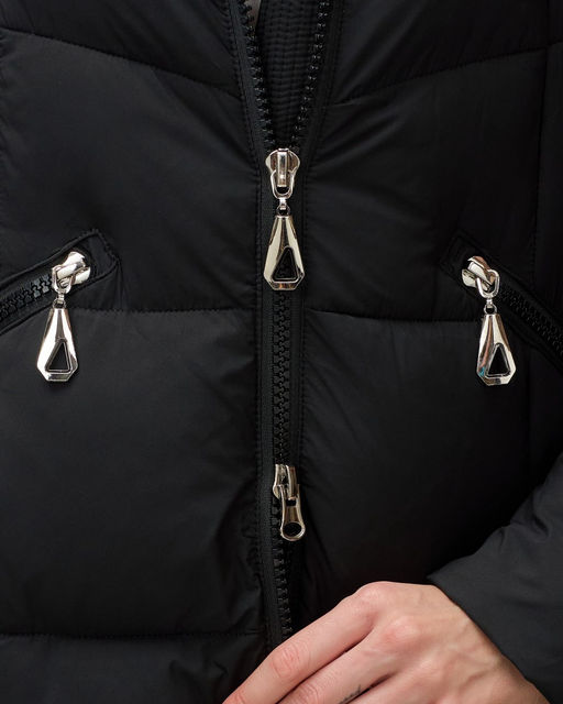 Пальто зимнее утепленное с капюшоном женское черного цвета 7729Ch - Visdeer фото 14