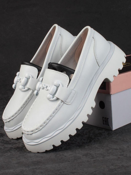 03-HY6-2D WHITE Лоферы женские (натуральная кожа)