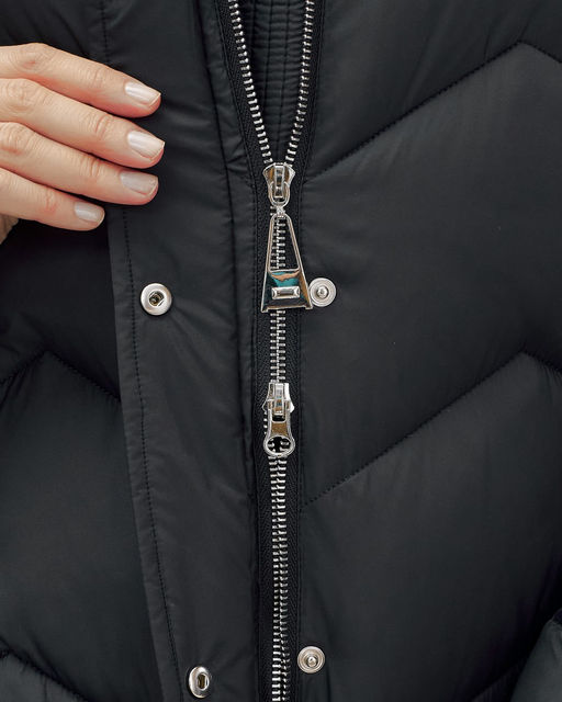 Куртка зимняя женская с мехом и капюшоном тренд черного цвета 7759Ch Бренд: Visdeer - Mtforce фото 8