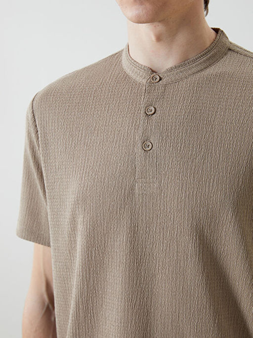 Hakim Yaka Desenli D??meli Erkek Dokulu Ti??rt