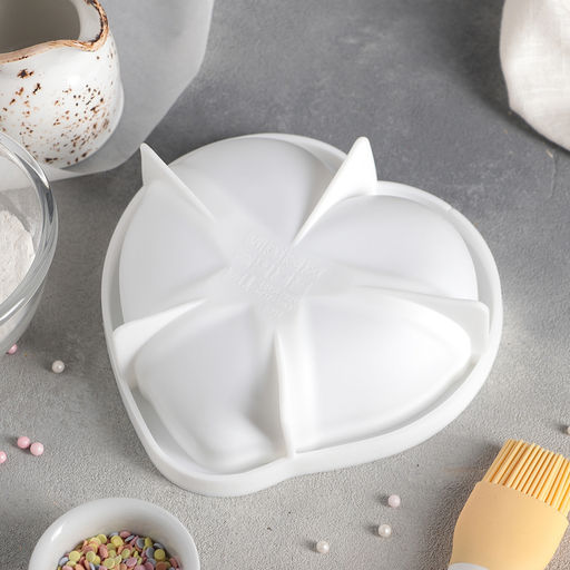 Форма для муссовых десертов и выпечки Доляна Сердце малое, силикон, 17.5?4.7 см, белая