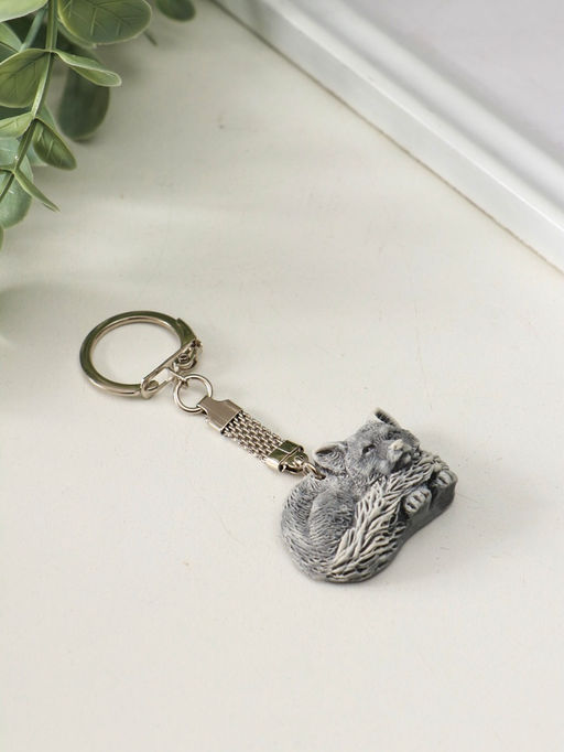 Брелок "Лисенок лежит (барельеф)" 2,4 см