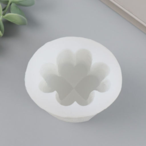 Молд силикононовый «Четырехлистник. Столбик» 5,5 х 9,8 см