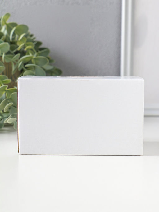 Фигурка полистоун «Гусыня в розовом платье с передником, с малышом», 6×4×9.5 см