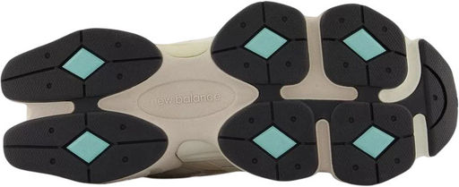 Кроссовки взрослые