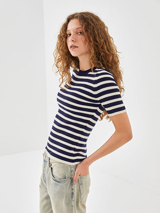 Bisiklet Yaka ?izgili Kad?n Triko Kazak