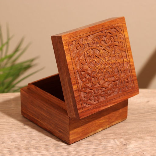 Шкатулка резная, 10×10×6 см, дерево шишам