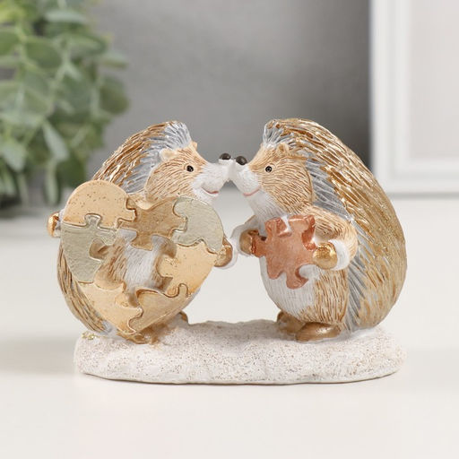 Сувенир полистоун "Влюбленные ёжики нашли друг друга" 10,5х5,5х7,5 см