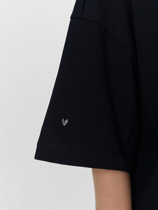 Футболка женская оверсайз черная с принтом