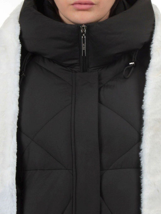 3342 BLACK Куртка зимняя облегченная женская (130 гр. холлофайбер)