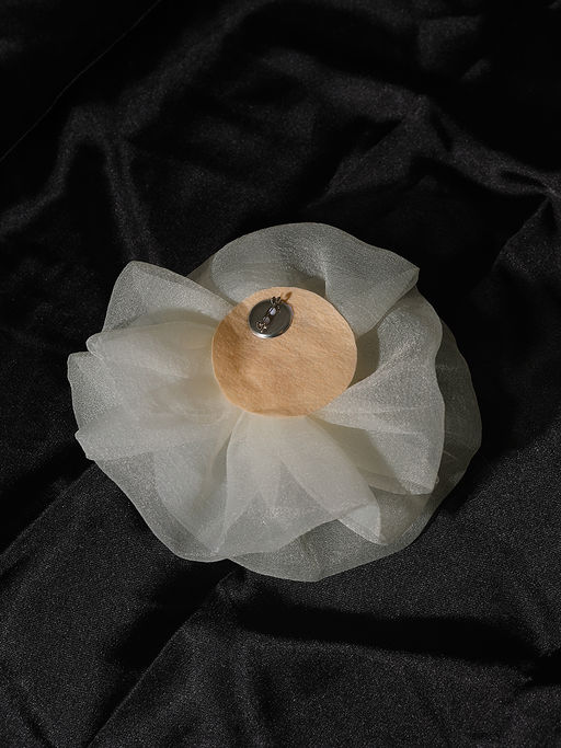 Брошь-цветок цвета шампань большая - Almond фото 6