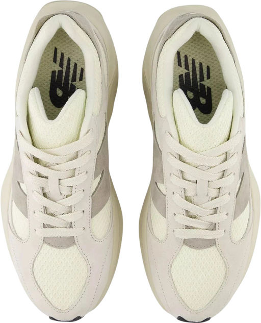 Кроссовки взрослые